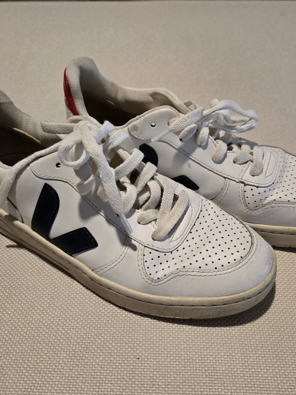 Veja Sneakers White with Red and Blue Accents Men 6 Women 7.5 Made in Brazil
